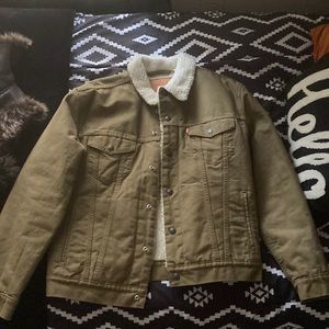 Levi’s men olive green denim jacket
